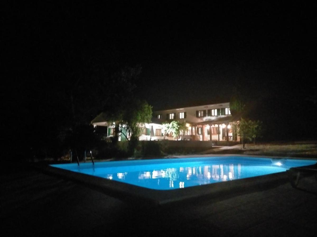 La Casa Del Ingles - Robledillo De La Jara Robledillo de la Jara Exterior foto